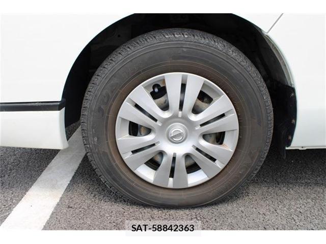 Nissan NV350 Caravan 2017-09 8458131-24