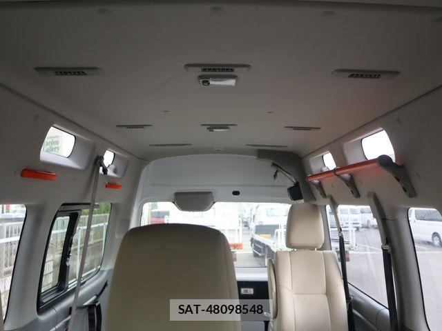 Nissan NV350 Caravan 2019-11 8458128-3