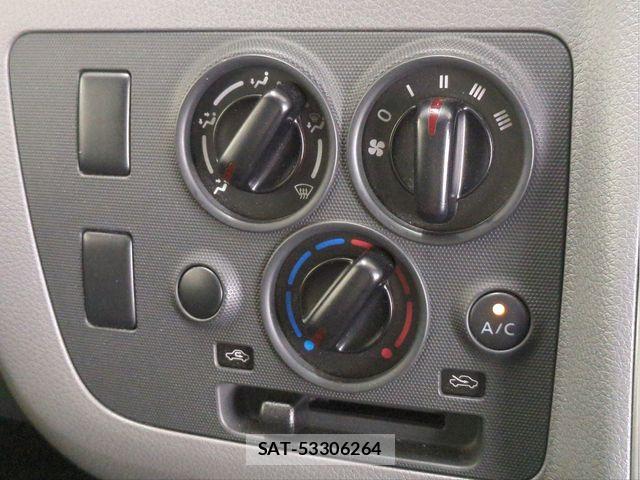 Nissan NV350 Caravan 2020-07 8485880-12