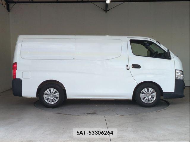 Nissan NV350 Caravan 2020-07 8485880-17