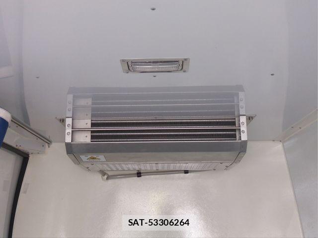 Nissan NV350 Caravan 2020-07 8485880-6