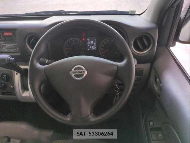 Nissan NV350 Caravan 2020-07 8485880-8