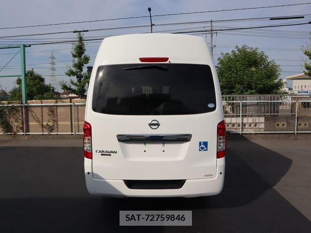 Nissan NV350 Caravan 2021-04 8526411-23