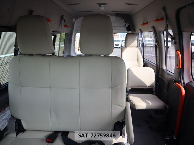 Nissan NV350 Caravan 2021-04 8526411-5