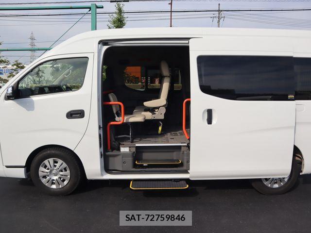 Nissan NV350 Caravan 2021-04 8526411-6