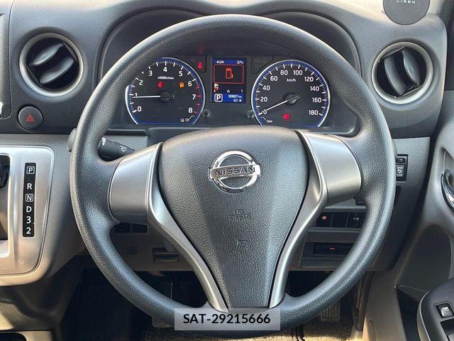 Nissan NV350 Caravan 2018-09 8563067-9