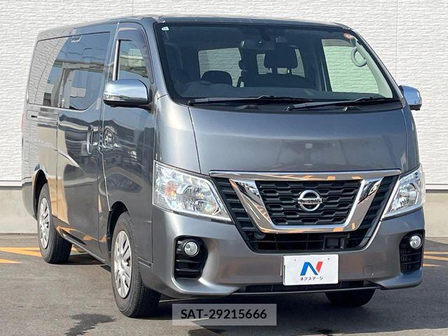 Nissan NV350 Caravan 2018-09 8563067-15
