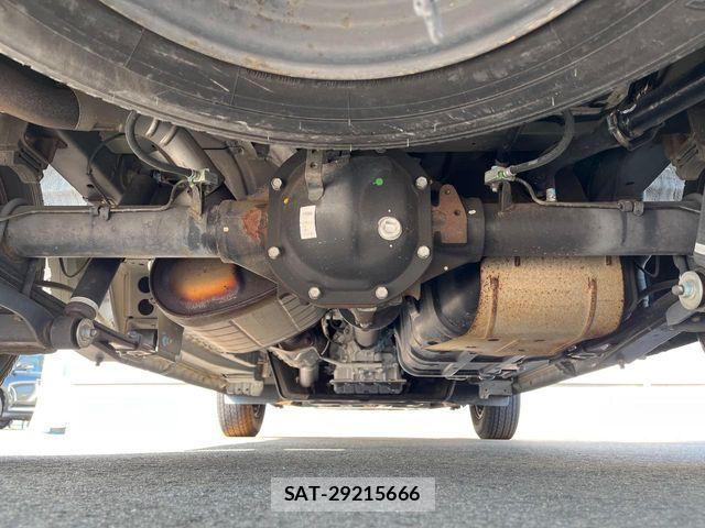 Nissan NV350 Caravan 2018-09 8563067-18