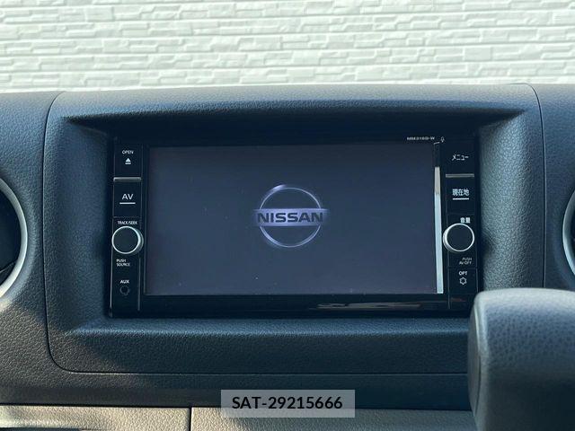 Nissan NV350 Caravan 2018-09 8563067-2