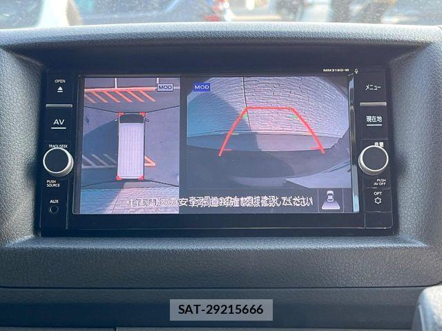 Nissan NV350 Caravan 2018-09 8563067-3