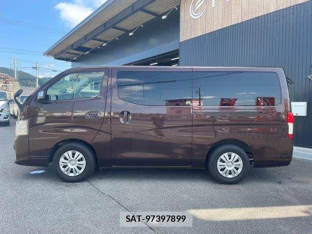 Nissan NV350 Caravan 2018-08 8563069-21