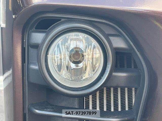 Nissan NV350 Caravan 2018-08 8563069-25
