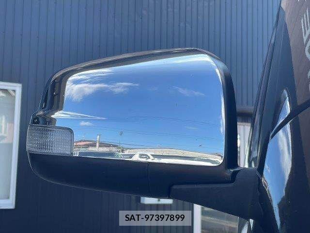 Nissan NV350 Caravan 2018-08 8563069-27