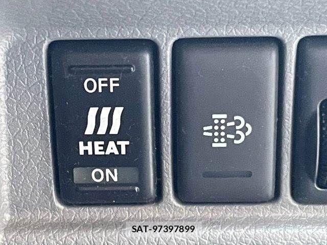 Nissan NV350 Caravan 2018-08 8563069-7