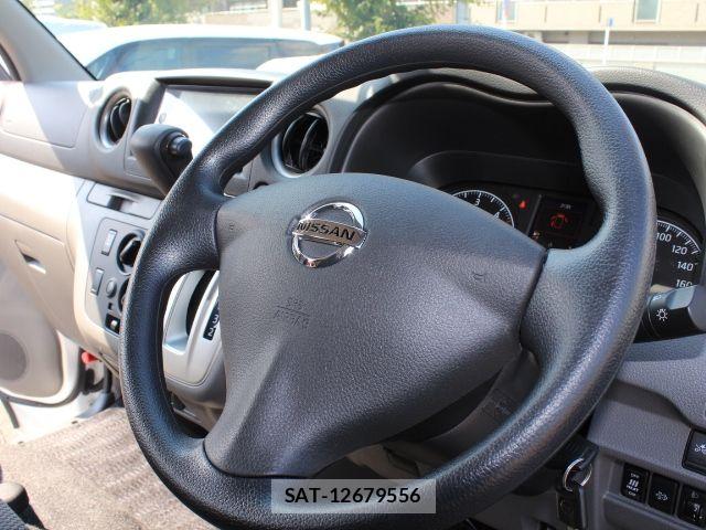 Nissan NV350 Caravan 2021-08 8563068-14