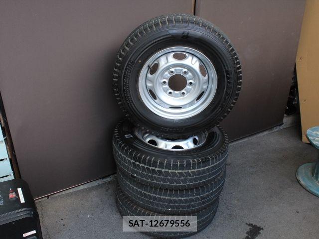 Nissan NV350 Caravan 2021-08 8563068-22