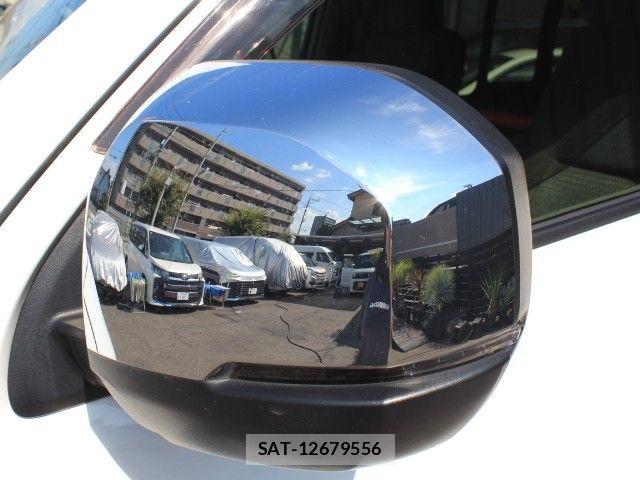Nissan NV350 Caravan 2021-08 8563068-24
