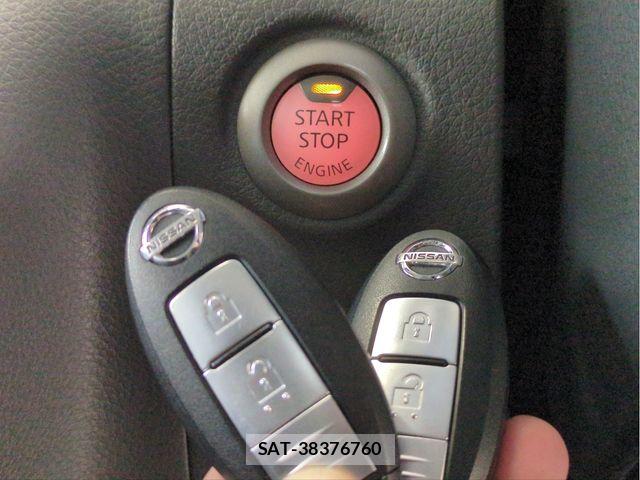 Nissan NV350 Caravan 2015-10 8563072-12