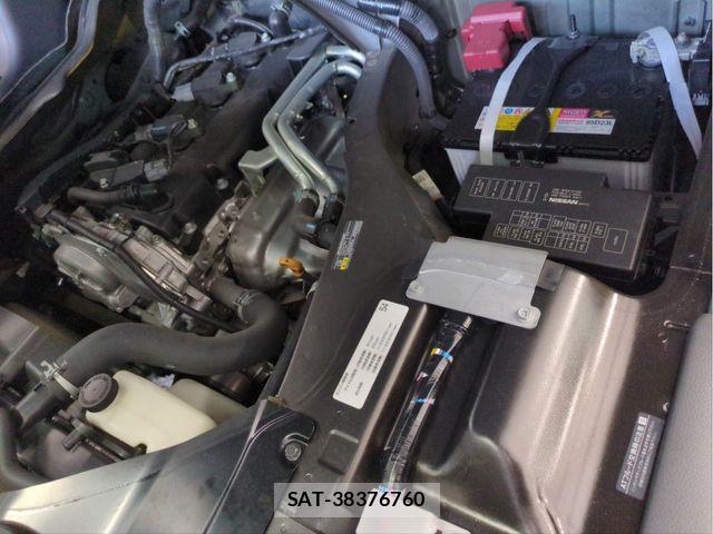 Nissan NV350 Caravan 2015-10 8563072-24