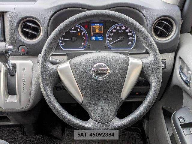 Nissan NV350 Caravan 2013-07 8628221-9