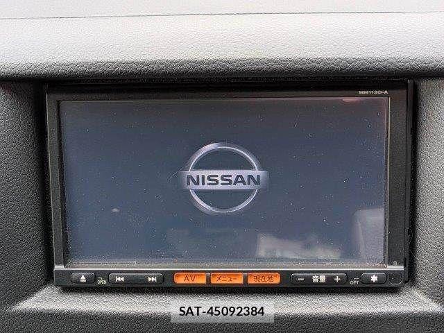 Nissan NV350 Caravan 2013-07 8628221-3