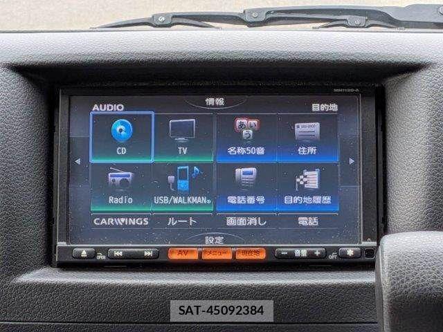 Nissan NV350 Caravan 2013-07 8628221-4