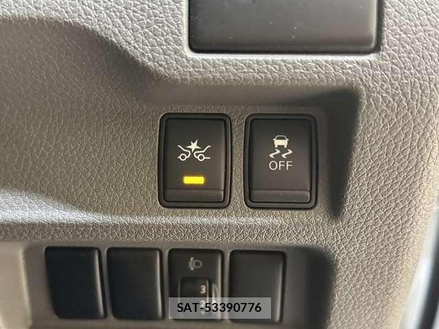 Nissan NV350 Caravan 2021-06 8628223-11