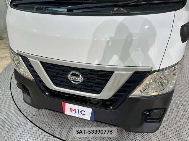 Nissan NV350 Caravan 2021-06 8628223-24