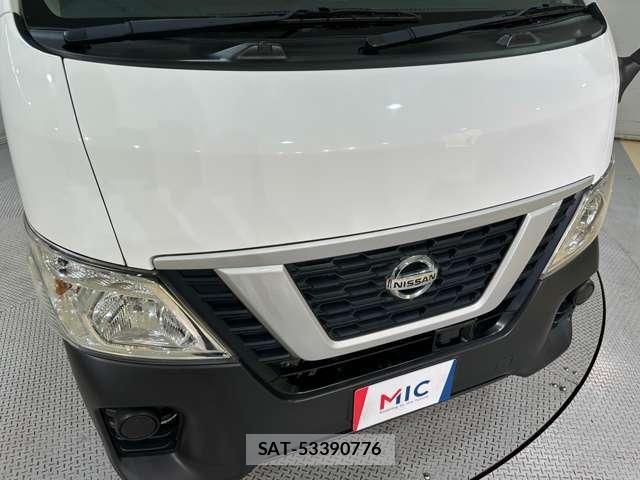 Nissan NV350 Caravan 2021-06 8628223-25
