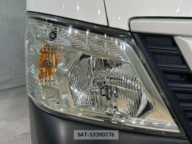 Nissan NV350 Caravan 2021-06 8628223-27
