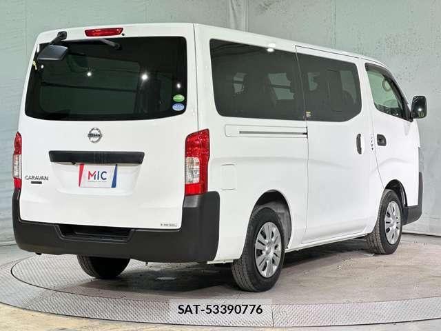 Nissan NV350 Caravan 2021-06 8628223-4