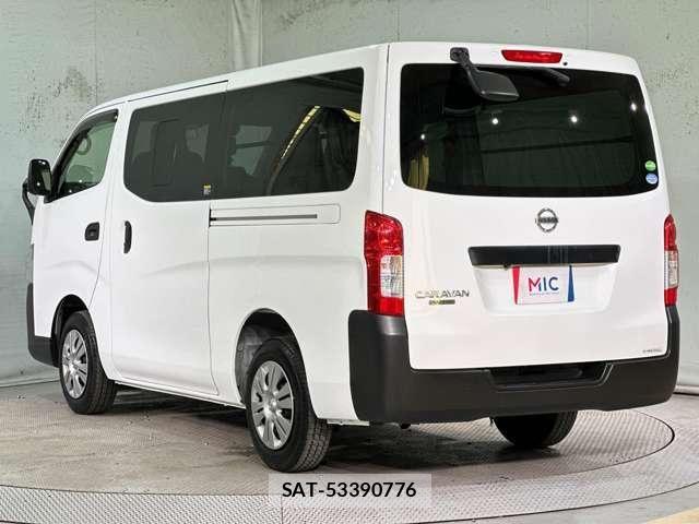 Nissan NV350 Caravan 2021-06 8628223-6