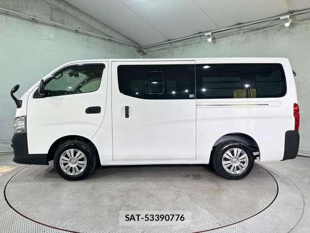 Nissan NV350 Caravan 2021-06 8628223-7