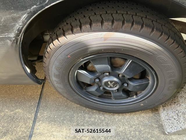 Nissan NV350 Caravan 2015-09 8628222-4