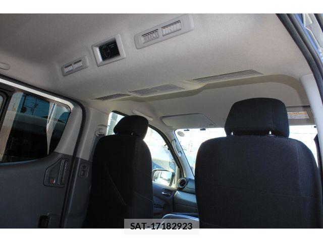 Nissan NV350 Caravan 2021-03 8628220-20