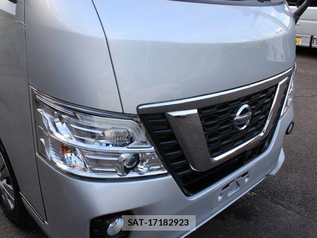 Nissan NV350 Caravan 2021-03 8628220-22