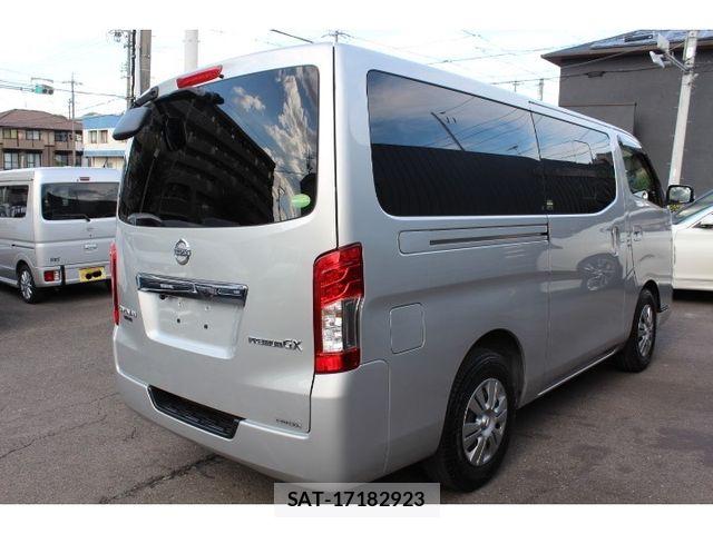 Nissan NV350 Caravan 2021-03 8628220-2