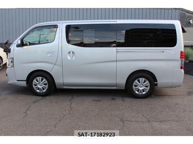 Nissan NV350 Caravan 2021-03 8628220-4