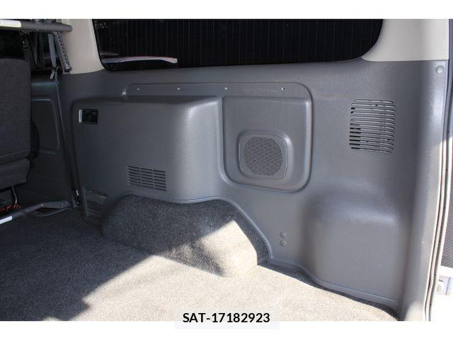 Nissan NV350 Caravan 2021-03 8628220-7