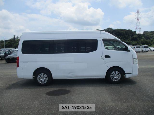 Nissan NV350 Caravan 2014-04 8666695-11