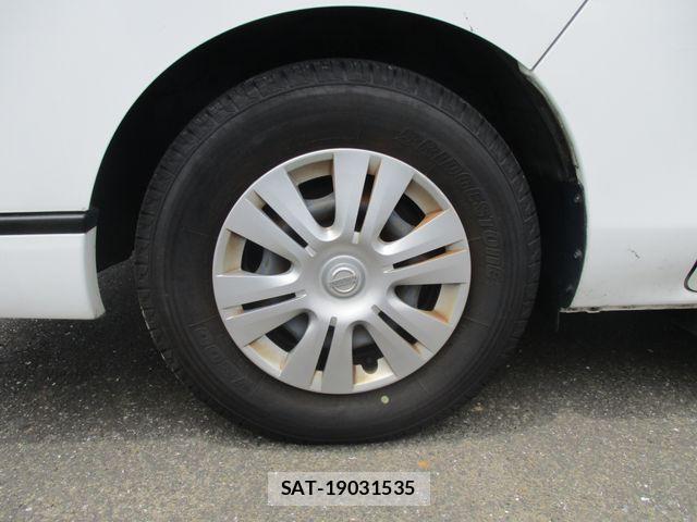 Nissan NV350 Caravan 2014-04 8666695-14