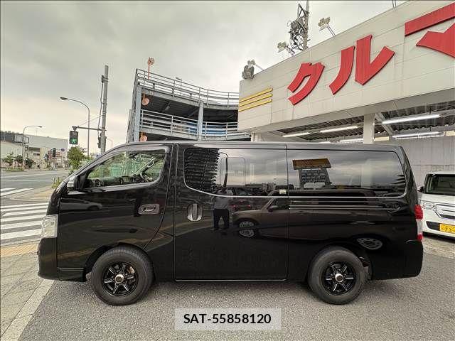 Nissan NV350 Caravan 2019-08 8666693-12