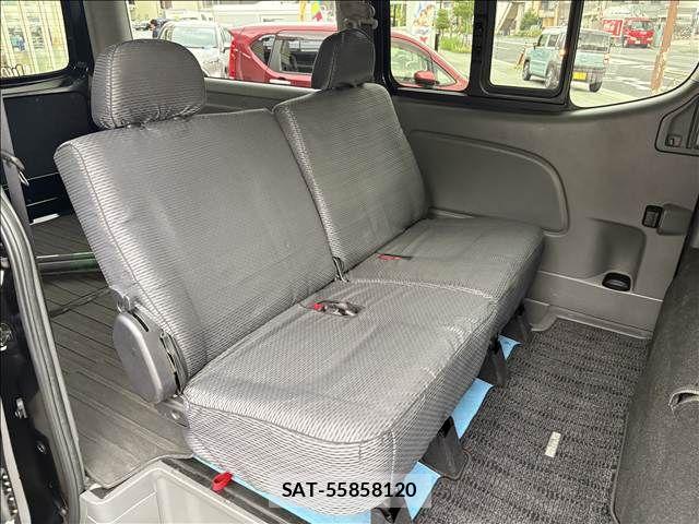 Nissan NV350 Caravan 2019-08 8666693-17