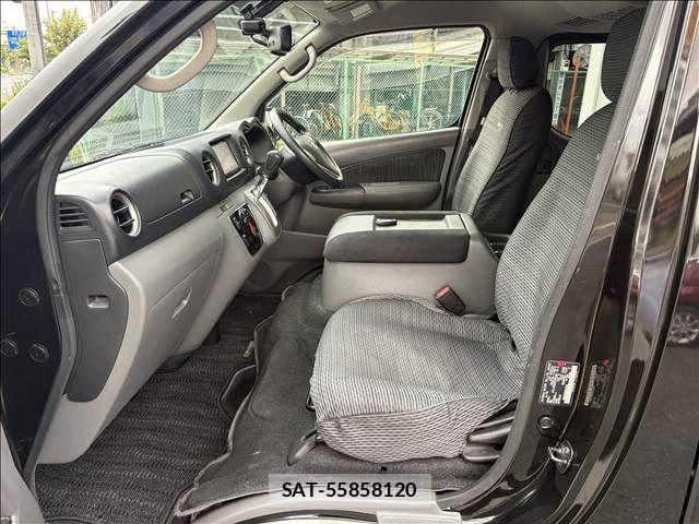 Nissan NV350 Caravan 2019-08 8666693-18