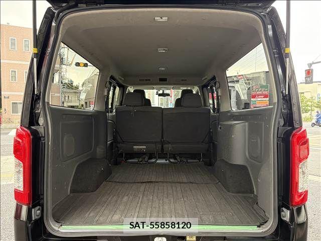 Nissan NV350 Caravan 2019-08 8666693-21
