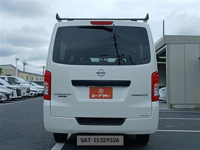 Nissan NV350 Caravan 2021-07 8660836-9