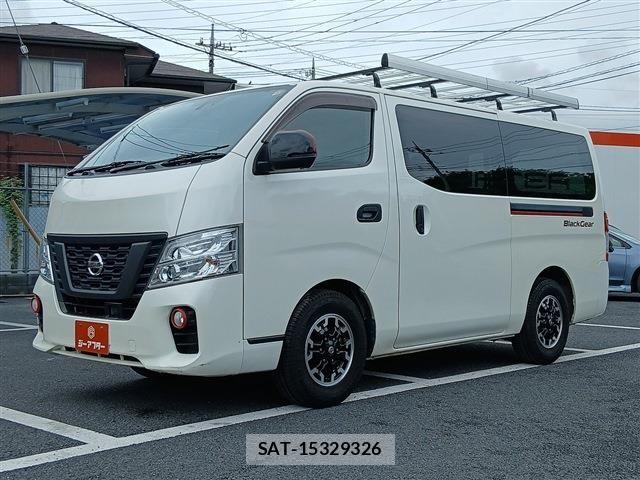 Nissan NV350 Caravan 2021-07 8660836-23