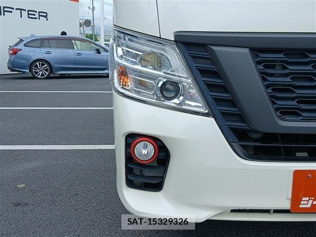 Nissan NV350 Caravan 2021-07 8660836-24