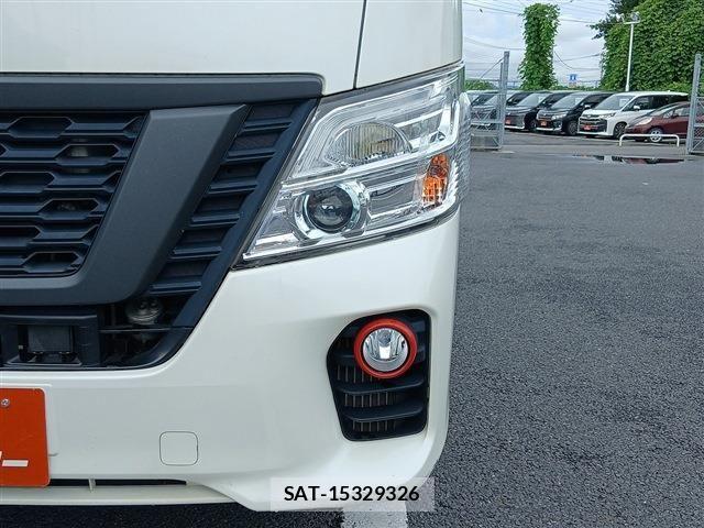 Nissan NV350 Caravan 2021-07 8660836-25