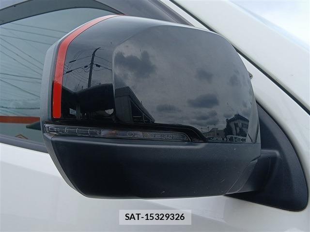 Nissan NV350 Caravan 2021-07 8660836-28